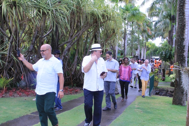 Diplomats arriving at the Botanical Gardens on April, 06, 2016, as part of the Ministry of Foreign Affairs’ Diplomatic Week