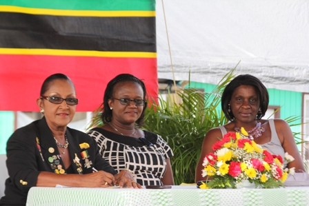 (L-R) Honourees Ms. Jeanette Grell-Hull, Ms. Cresentia O’Flaherty and Mrs. Lydia Claxton