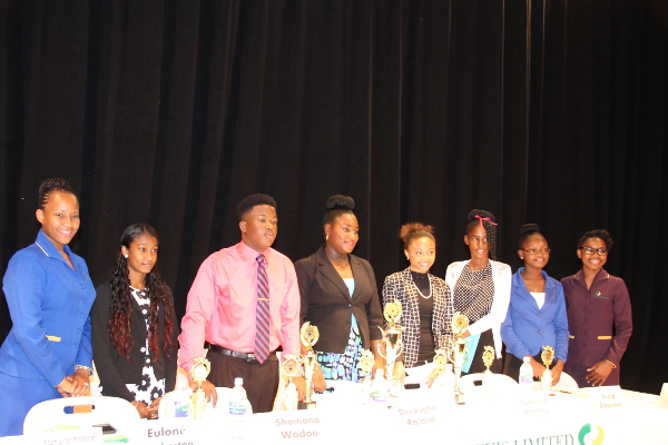 (Fourth from left) Euloné Pemberton of the Gingerland Secondary School, Nevis’ 2016-2017 Junior Tourism Minister and winner of the 2016 Bank of Nevis Ltd. Tourism Youth Congress with (immediate right) Gabriella Brantley second place winner and (immediate left) third place winner Devaughn Roland with other participants and Bank of Nevis Representatives (extreme left) Bronte Swanston-Hendrickson and (extreme right) Ms. Zadia Browne