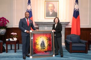 Hon. Mark Brantley, Minister of Foreign Affairs and Aviation in St. Kitts and Nevis and Premier of Nevis presents a gift on behalf of the people of St. Kitts and Nevis to Her Excellency Dr Tsai Ing-wen, President of the Republic of China (Taiwan)